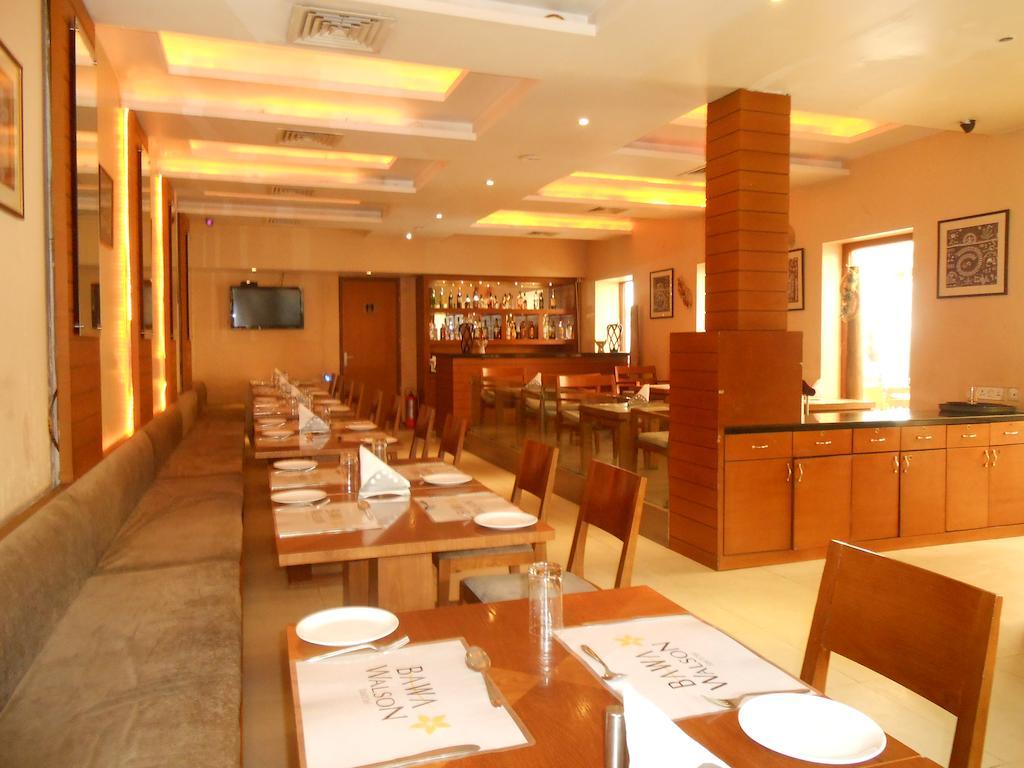 Hotel Walson Spa'O'Tel Calcutta  Esterno foto