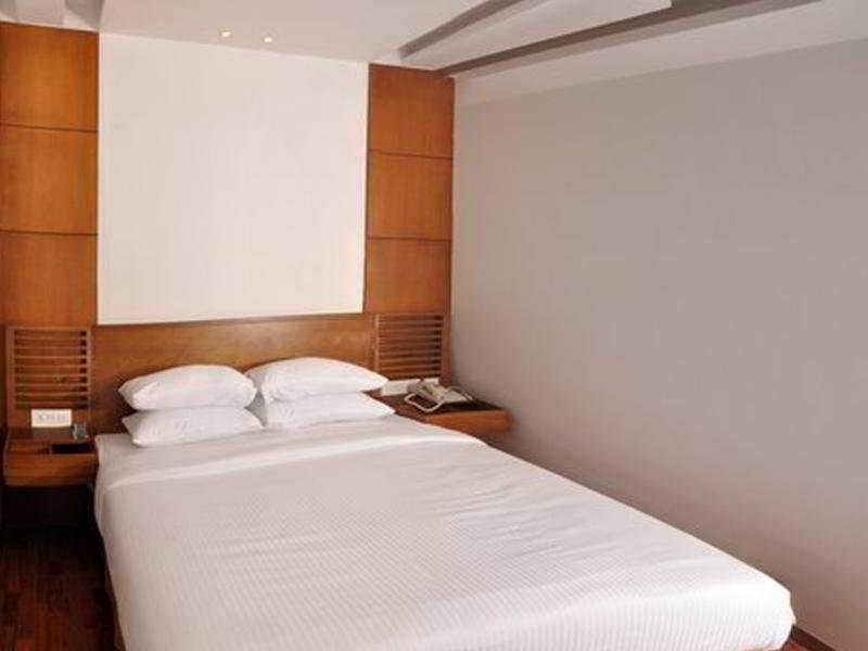 Hotel Walson Spa'O'Tel Calcutta  Esterno foto